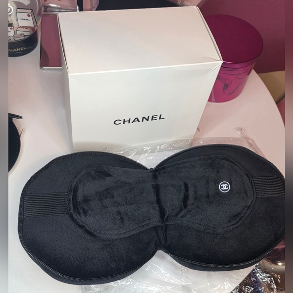 CHANEL Accessories - NEW Chanel Beauté CC Travel Eye Mask/Neck Pillow!